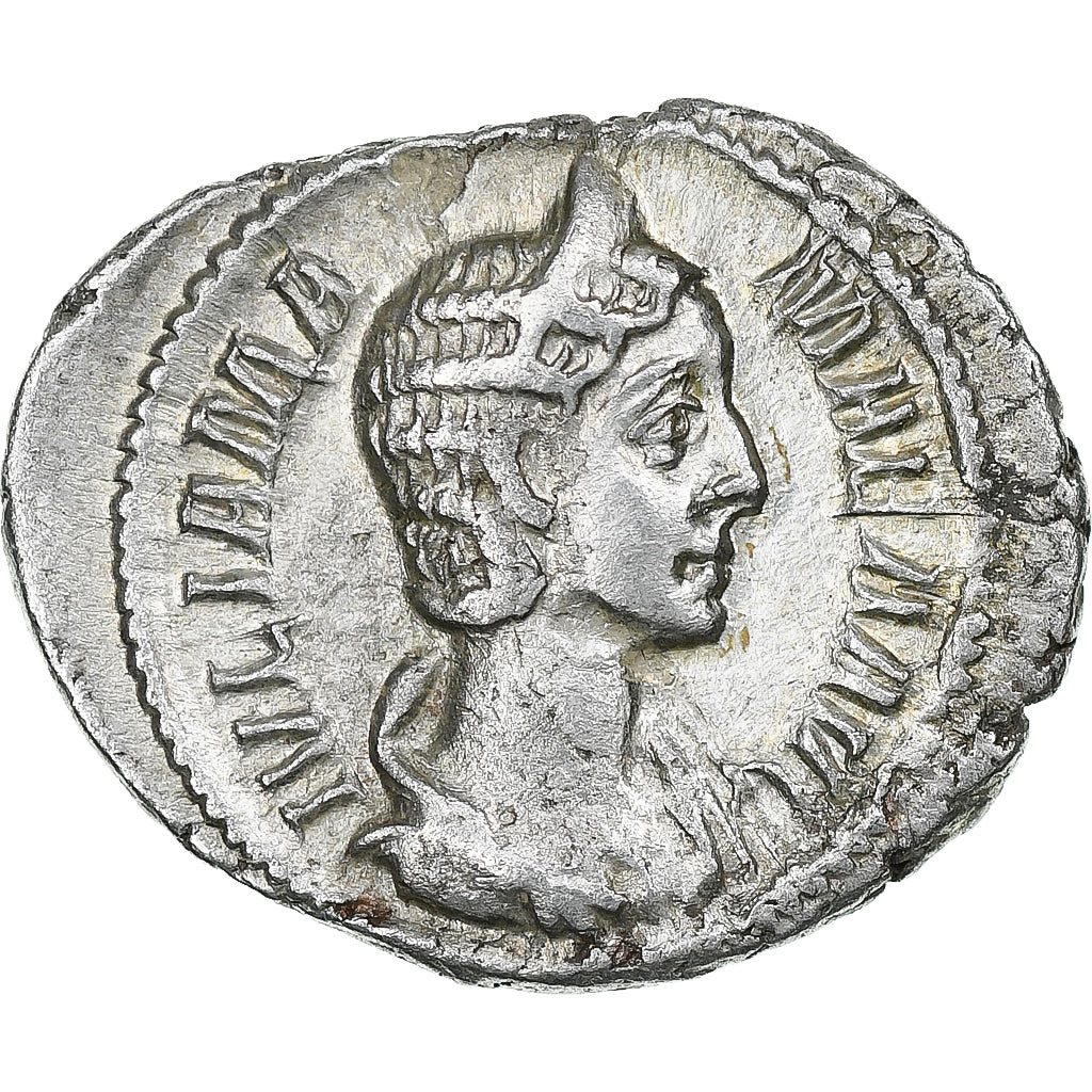 Julia Mamaia,
dinár,
225-235
