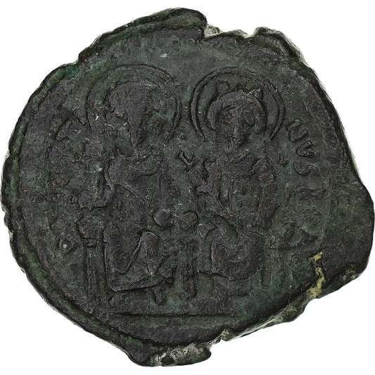 Justin II a Sophia, 
  
  Follis, 
  
  568-569